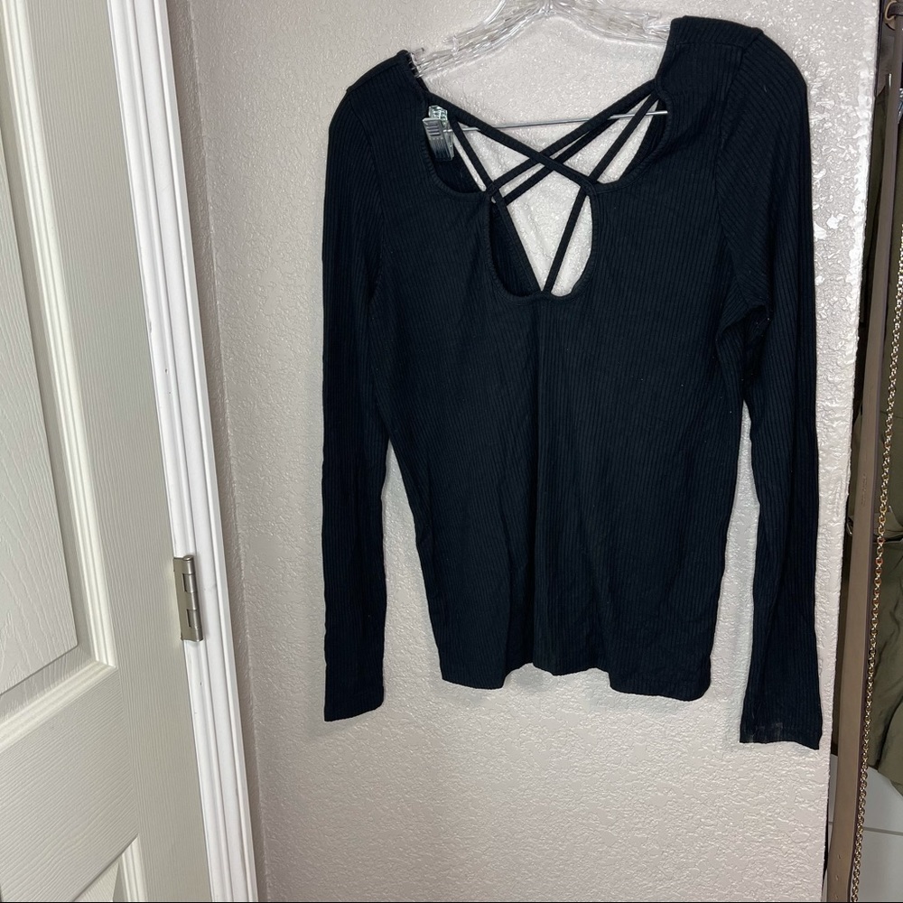 Women's F21 Black Long Sleeve Shirt